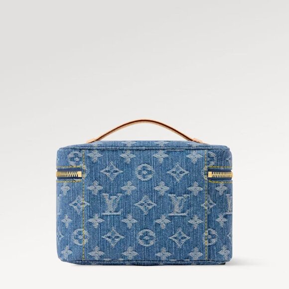 Classic Louis Vuitton Bag: A Stylish and Versatile Choice for Elegance - Picture 4 of 5